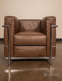 Poltrona LC2 in pelle marrone by MDF ITALIA