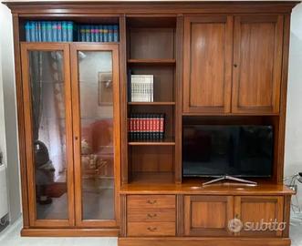 Parete attrezzata in legno massiccio