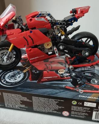lego ducati panigale v4 r