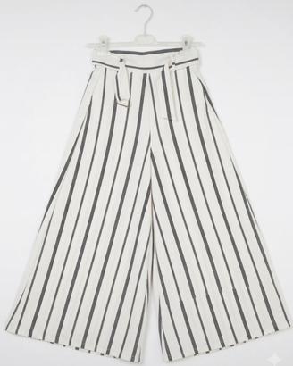 Pantaloni a zampa