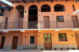 CASA SEMINDIPENDENTE A PAVONE CANAVESE