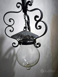 Lampadari-lanterne rustici in ferro e vetro