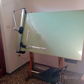Tavolo da disegno vintage