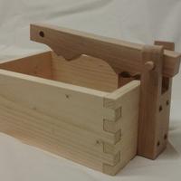 Schiaccianoci in legno fatto a mano