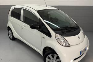 Peugeot iOn Active NEOPATENTATI TOTALMENTE ELETTRI