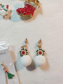 Orecchini pon pon bianco e fiocco di neve