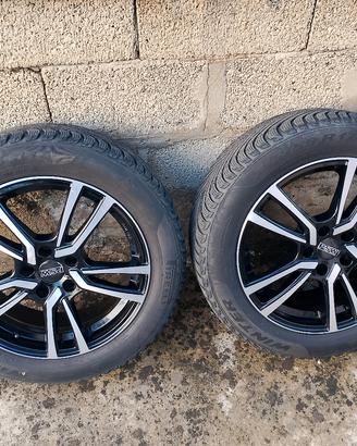  4 gomme invernali con cerchi in lega