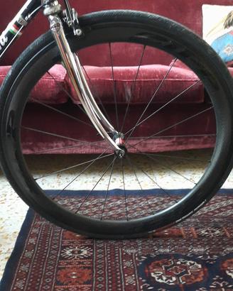 ruote in carbonio con copertoncini