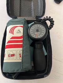 Misuratore di pressione manuale