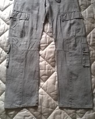 Pantaloni con tasconi skelton