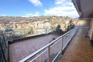 3 LOCALI A SERRA RICCÒ