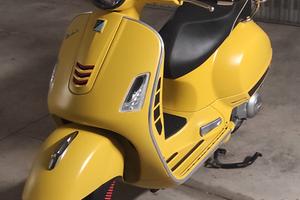 vespa GTS 300 ABS ASR giallo opaco