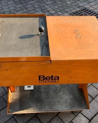 Carrello porta attrezzi beta