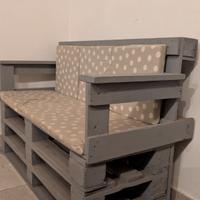 Divanetto DIY con pallet per interno/esterno