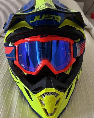 Casco Just 1 e mascherina