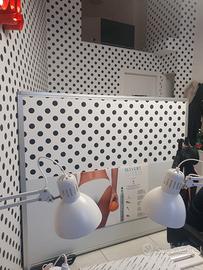 Due separè in alluminio da ufficio