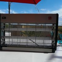 lampada anti zanzare e insetti