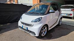 Smart ForTwo 1000 52 kW MHD cabrio neo patentati m