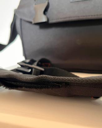 Borsa amazon basic per fotocamera