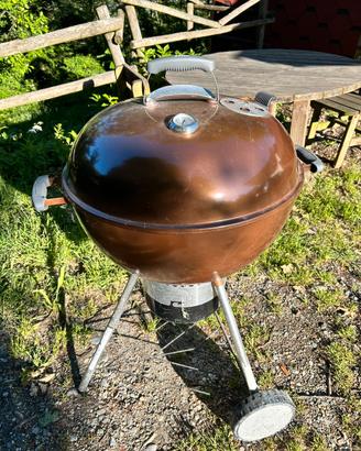 Barbecue a carbonella Weber
