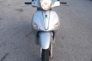 piaggio liberty 200