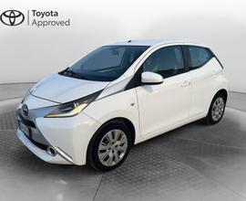 Toyota Aygo 1.0 VVT-i 69 CV 5 porte x-play