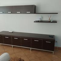 parete attrezzata in buono stato 