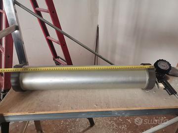 Estrusore pneumatico per boiles