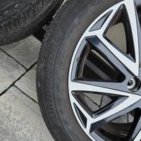 Pneumatici con cerchi