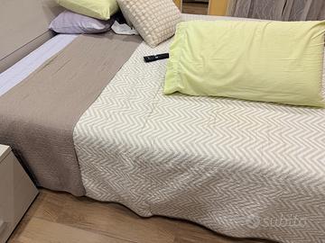 Letto a cassone comodini e cassettiera
