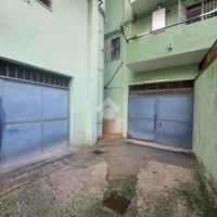 BOX A QUARTO