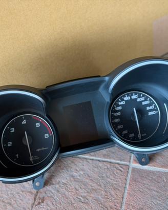 Tachimetro quadro strumenti alfa Romeo stelvio
