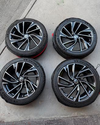 Cerchi gruppo vag + gomme invernali