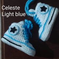 Scarpine per neonati fatte a mano in lana