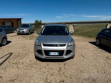 Ford Kuga 2.0 TDCI 120 CV S&S 2WD Titanium