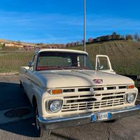 Ford F 100 motore V 8   1966