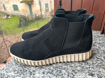 Stivaletto uomo scamosciato nero