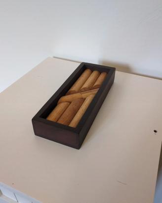 Rompicapo puzzle in legno gioco di logica 