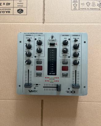 Mixer Behringer VCA 100