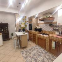 T.Natale piano rialzato con 2terrazzi e posto auto