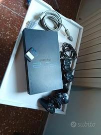 Ps2 Fat Bundle 2 controllers + games