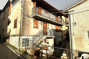 Casa indipendente di 117 m² con 4 locali a Rivodut