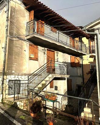 Casa indipendente di 117 m² con 4 locali a Rivodut