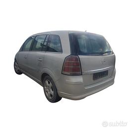 Ricambi usati per Opel Zafira 1.7 Diesel del 2008