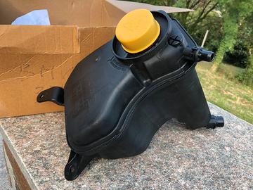 Vaschetta acqua radiatore bmw e93 e92 e91