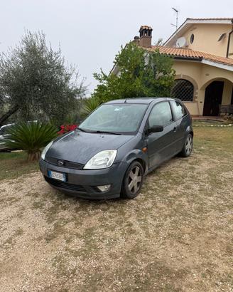 Ford Fiesta 1.2 16V 3p. Ambiente