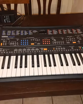 Tastiera piano Yamaha PSR 85