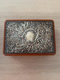 Scatola contenitore in legno e argento