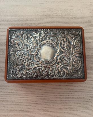 Scatola contenitore in legno e argento