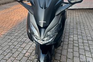 Scooter Honda forza 350